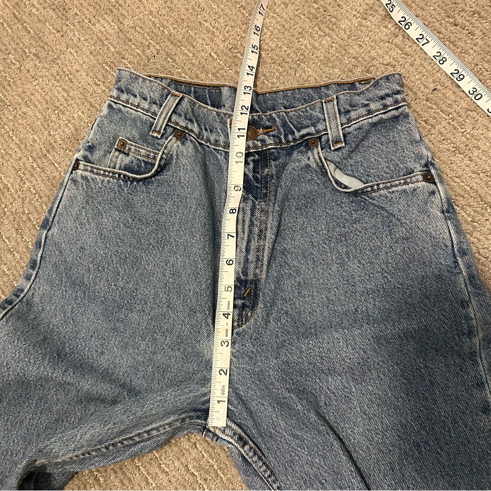 Levi's High Rise Blue Jeans - Picture 9 of 10
